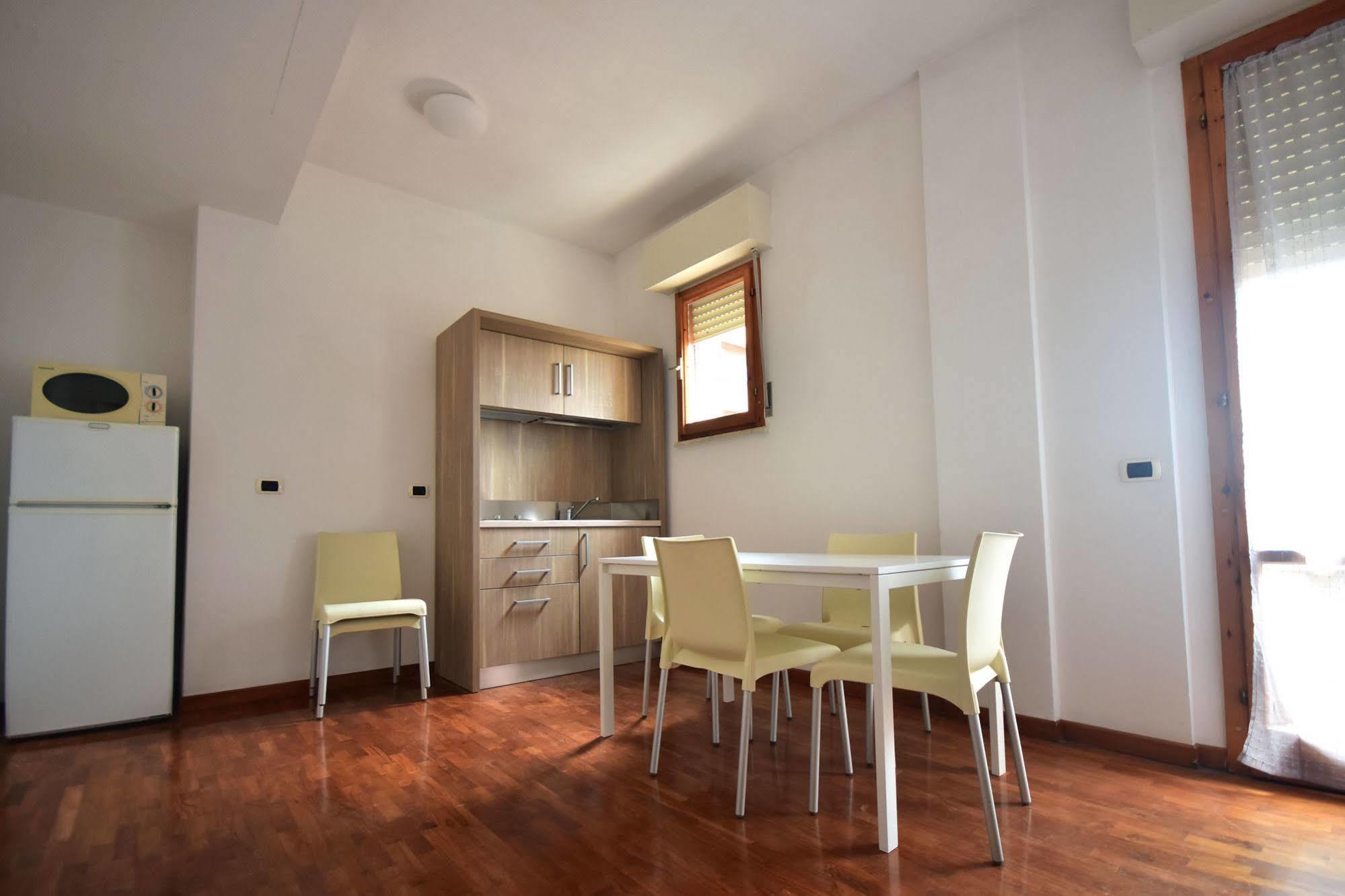 Residence Avana Senigallia Eksteriør bilde