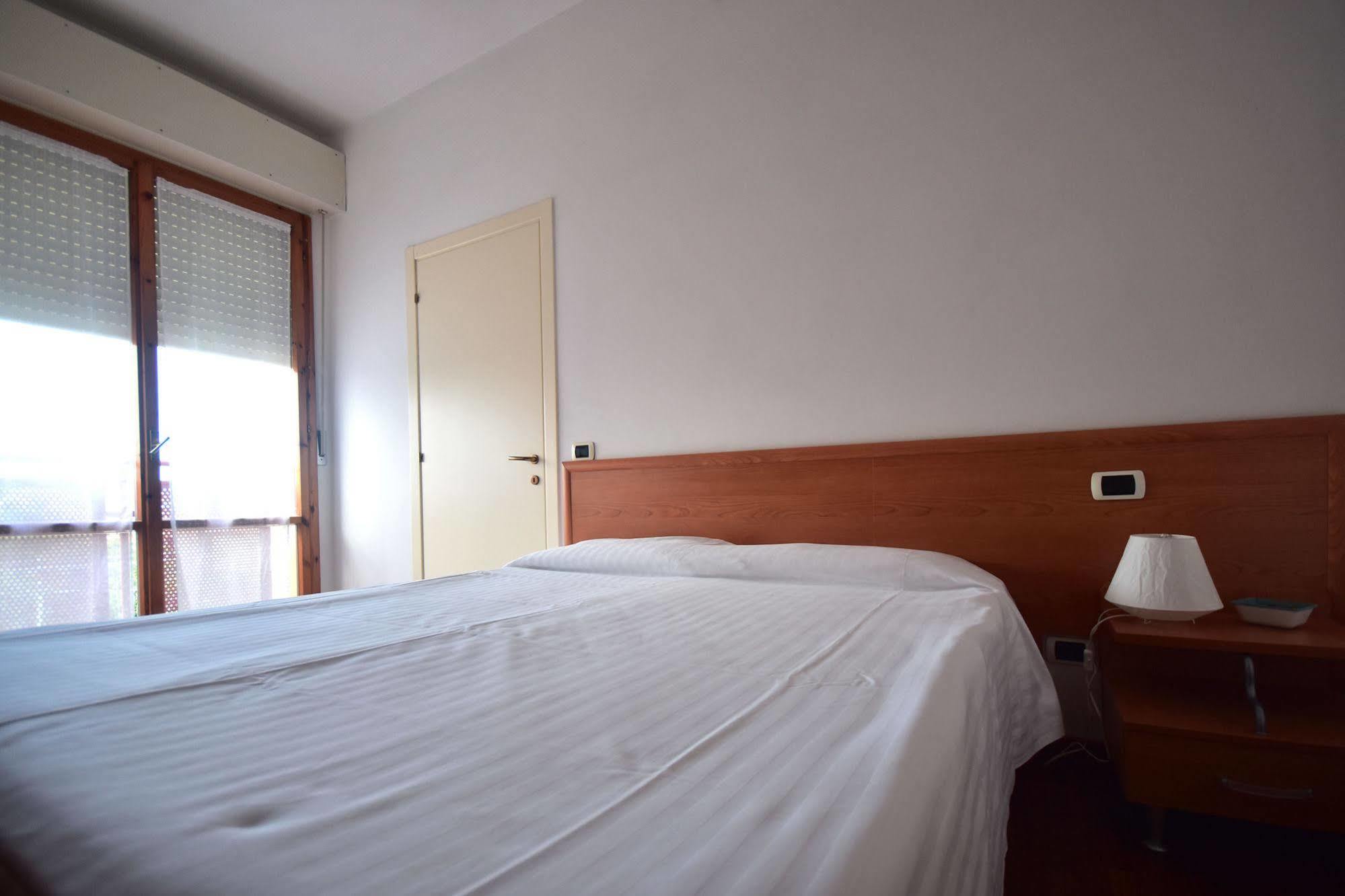 Residence Avana Senigallia Eksteriør bilde